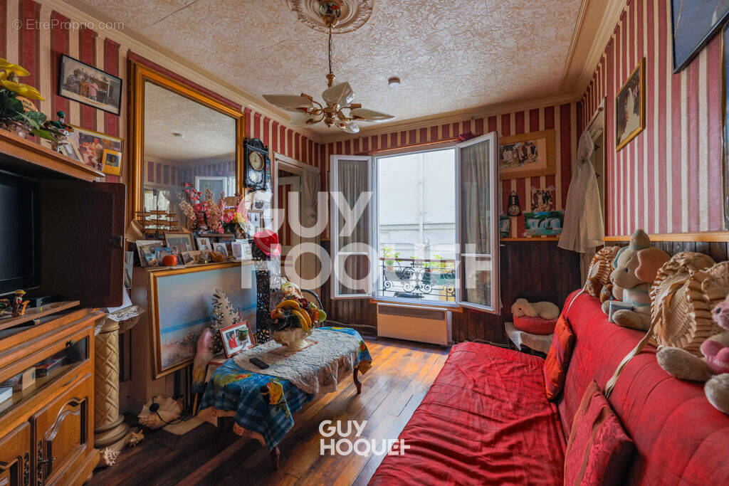 Appartement à PARIS-11E