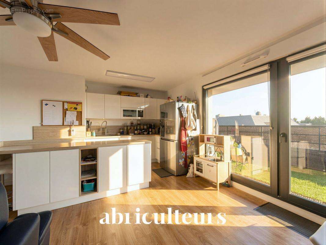 Appartement à COLOMBES
