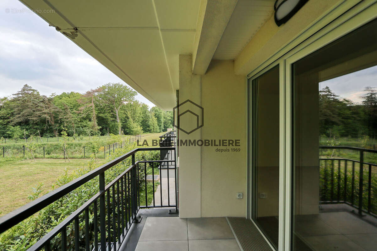 Appartement à EMERAINVILLE