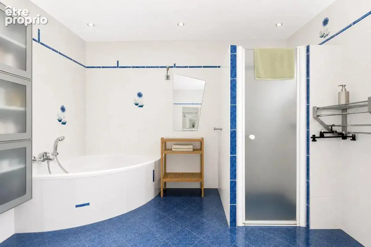 Maison de 11 pièces de 226 m² à Arpenans - photo 12