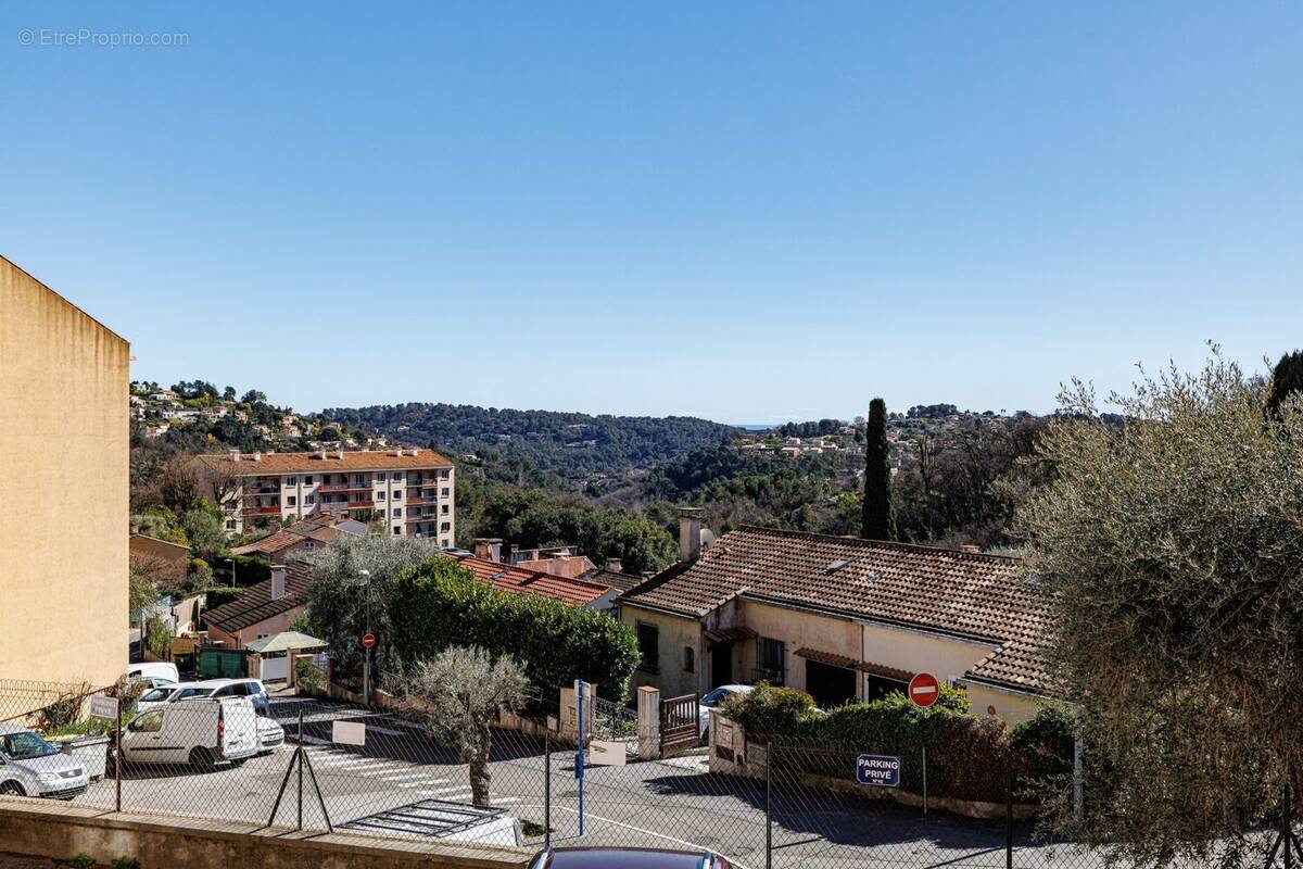 Appartement à VENCE