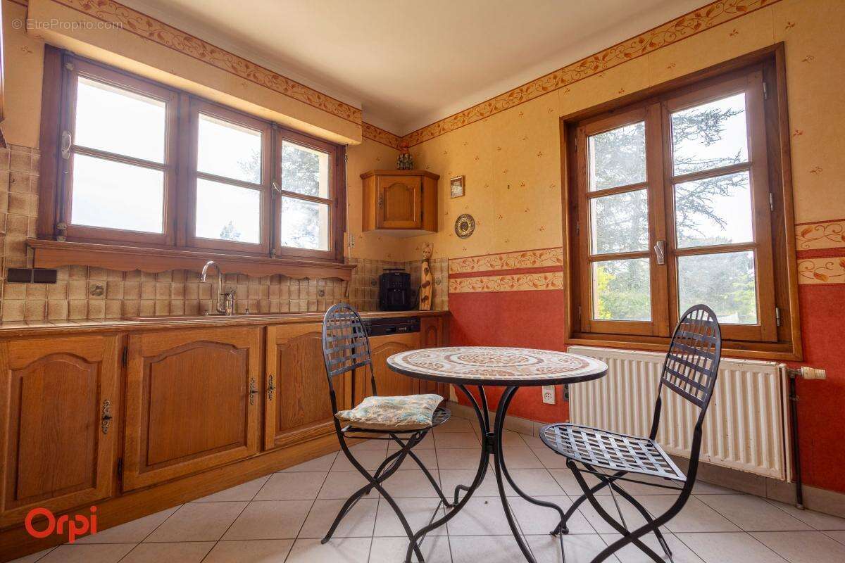 Maison à L'ARBRESLE