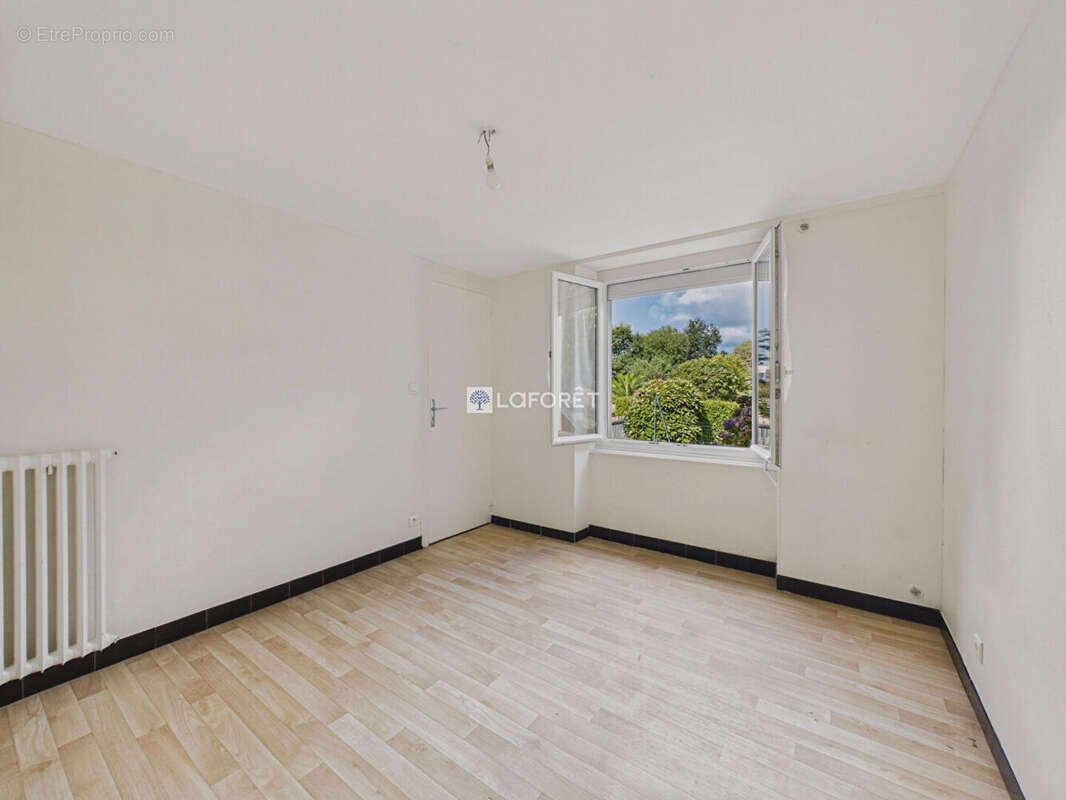 Ploneour lanvern - maison composee de 2 logements t3 - photo 11