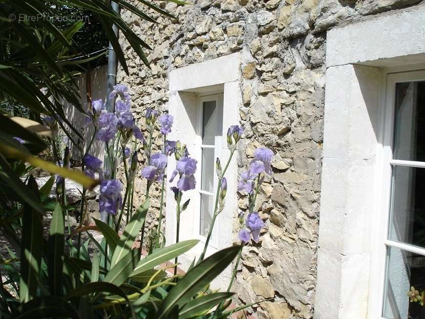 Maison à VEZENOBRES