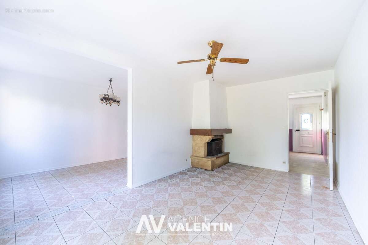 Maison 111 m² à Metz  - photo 2