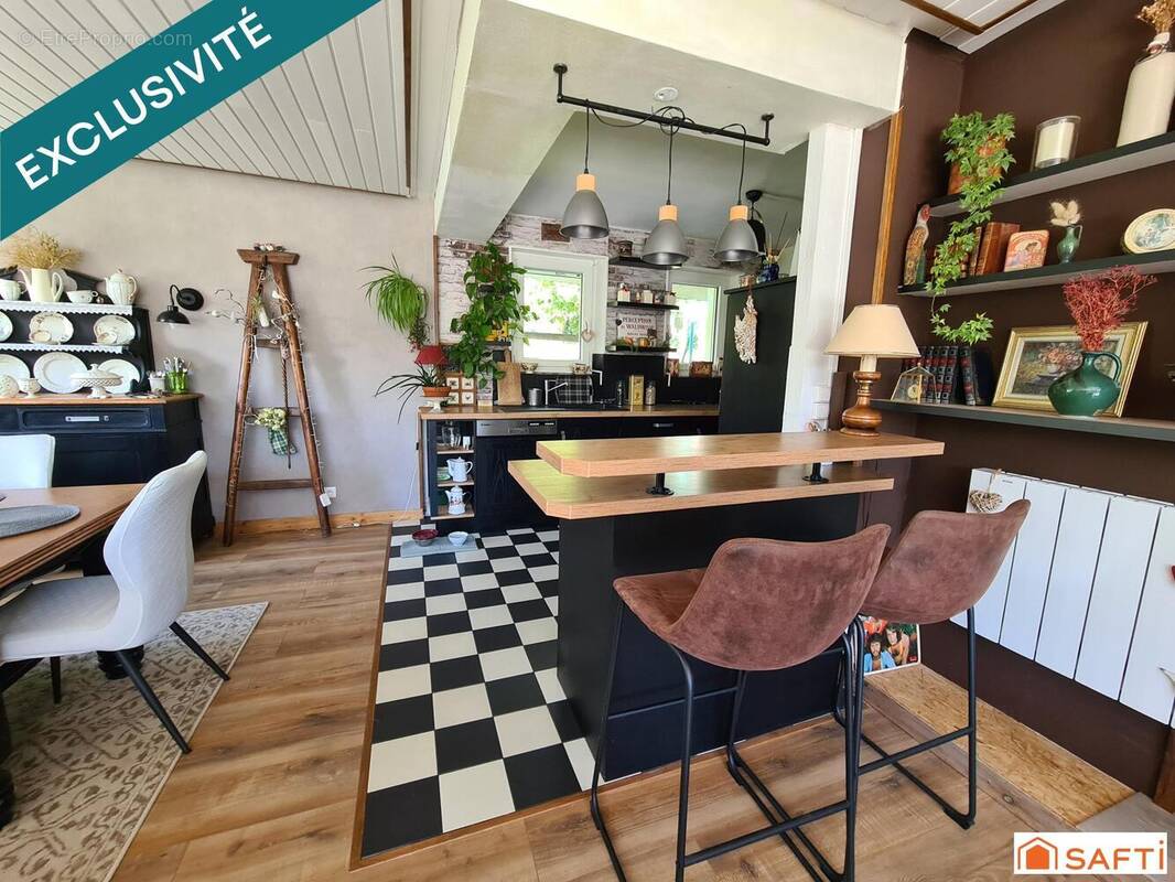 Photo 1 - Maison à BAINS-LES-BAINS