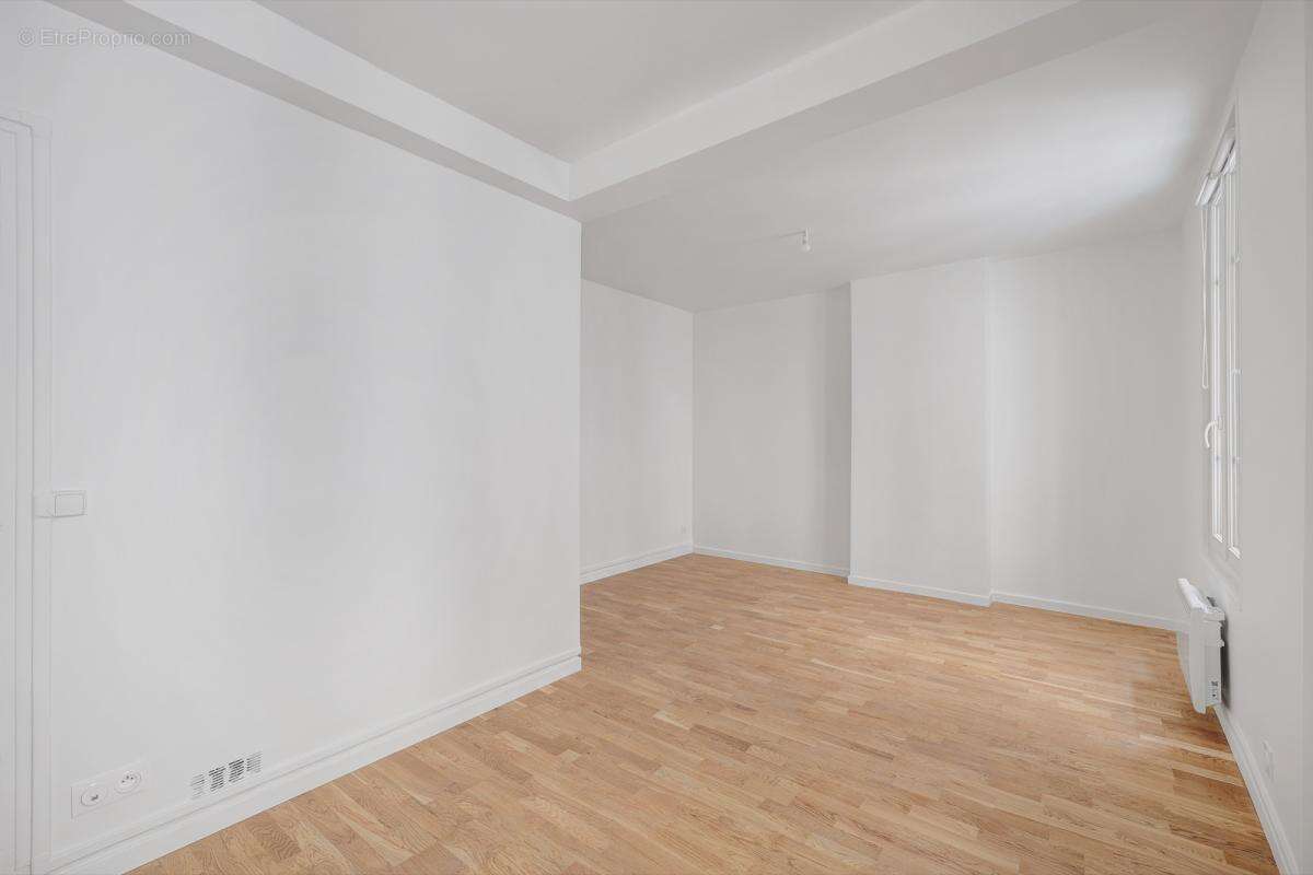 Appartement à PARIS-20E