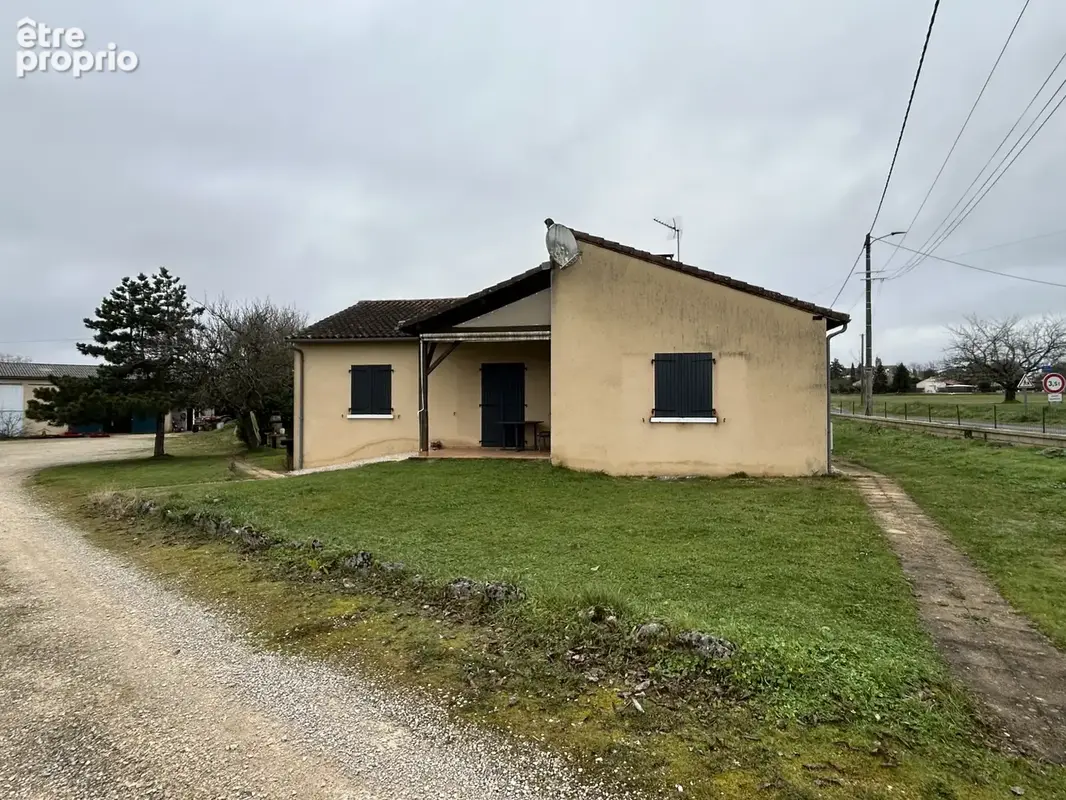 Maison et hangar   La Chapelle-Auzac 46 - photo 18