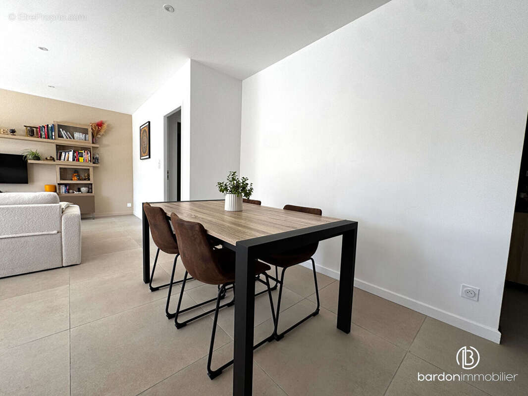 Maison 5 pièces - 99 m² - Belle maison neuve à La Garnache - photo 4