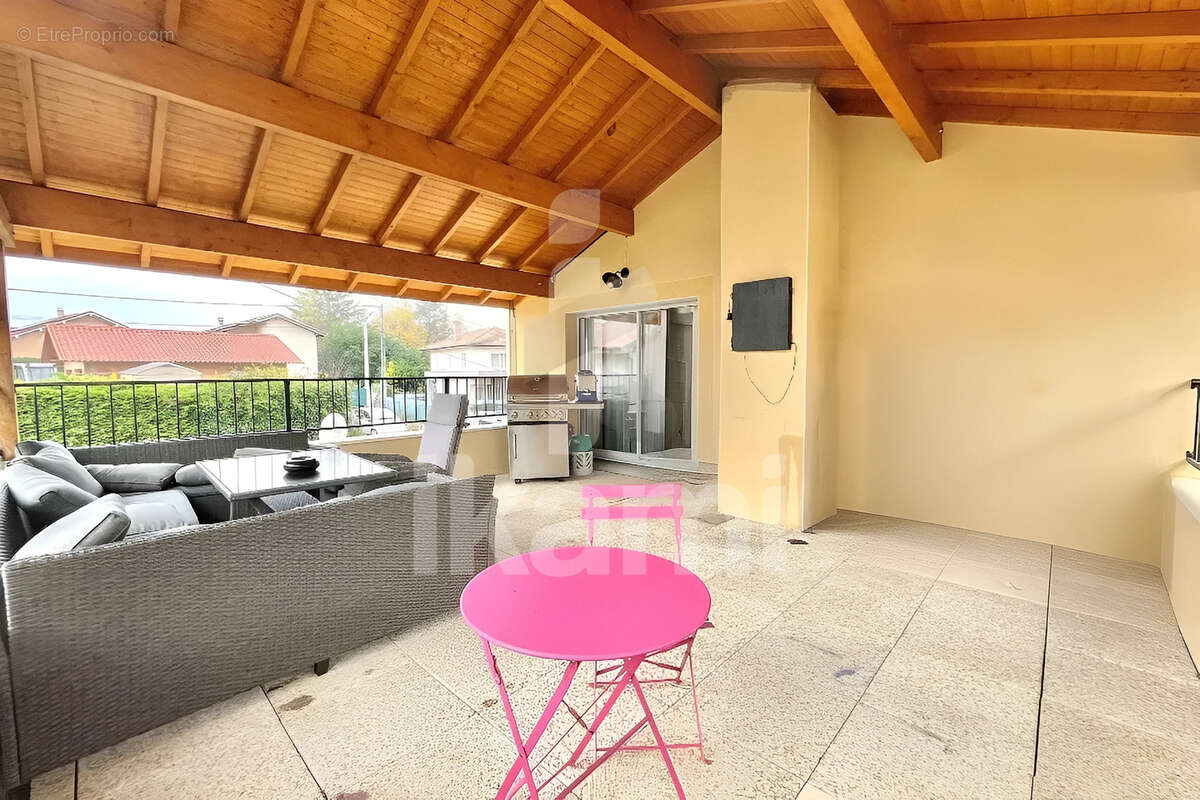 Appartement à SAINT-JULIEN-EN-GENEVOIS