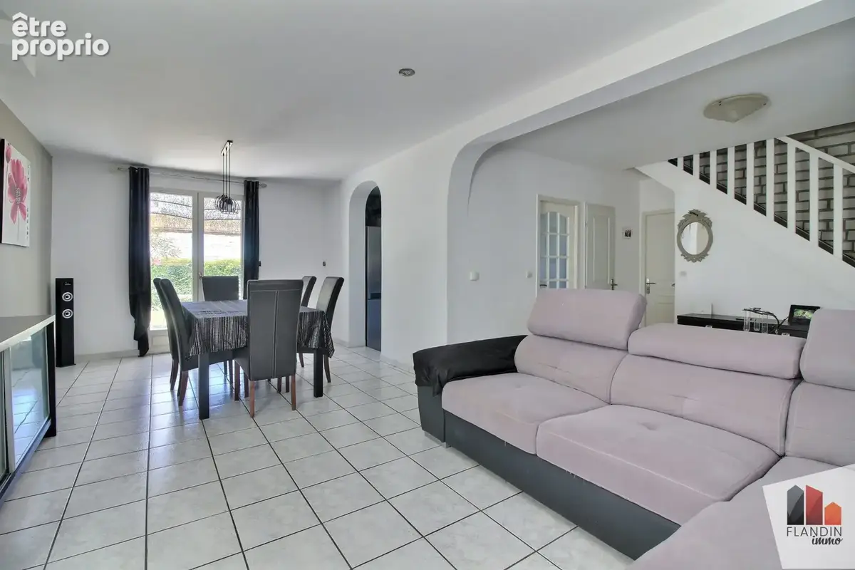 Maison 142 m² à Ternay  - photo 6