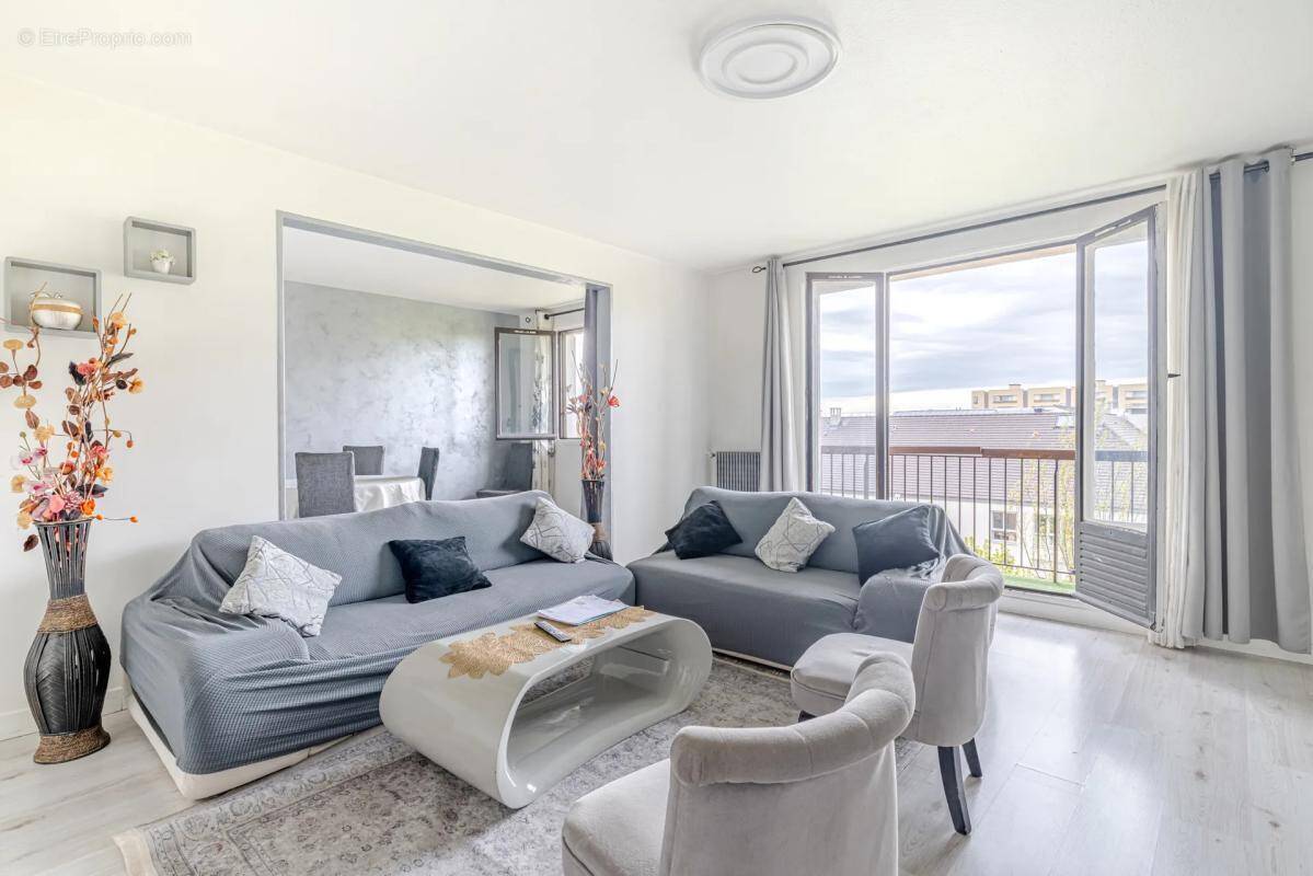 Appartement à NEUILLY-SUR-MARNE