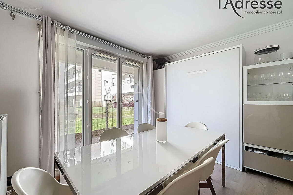 Appartement à SURESNES