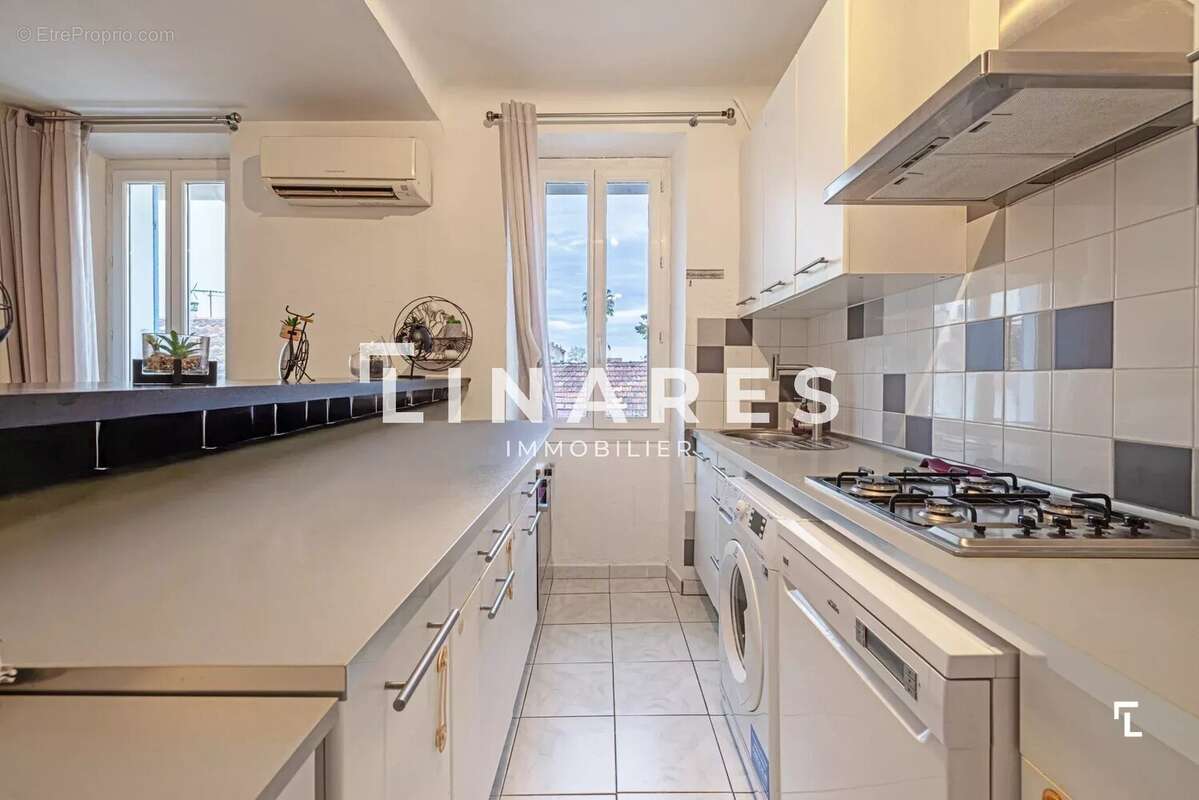 Appartement à MARSEILLE-3E