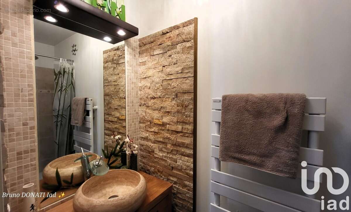 Photo 6 - Appartement à GENNEVILLIERS