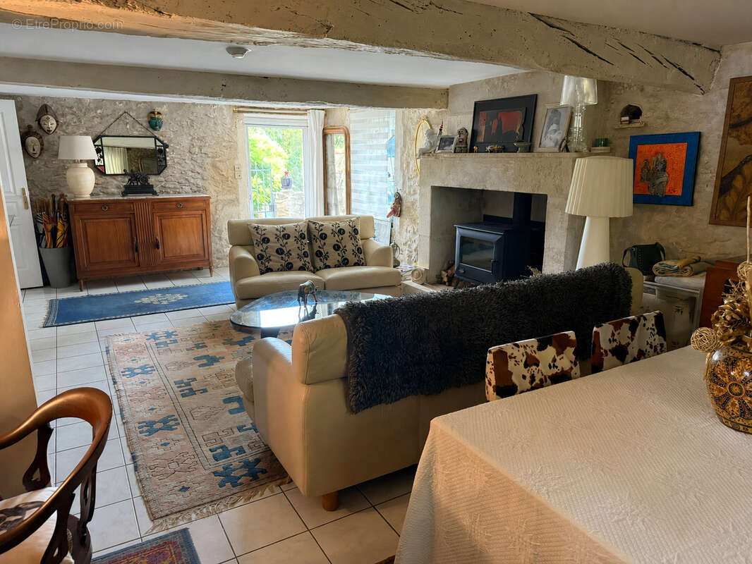 Maison de charme avec un grand garage - photo 2