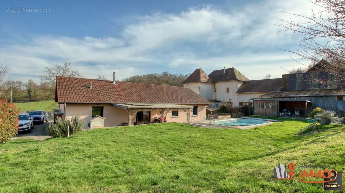 Maison à CORBELIN
