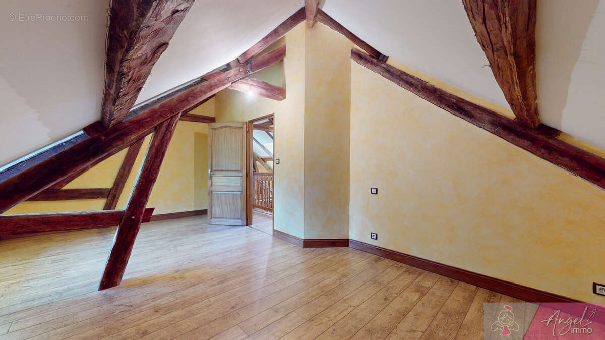 Maison à SAINT-GERMAIN-DU-BOIS
