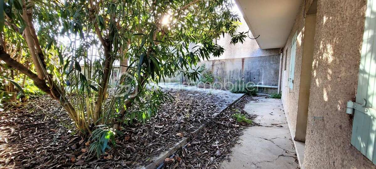 Maison 6 pièces  avec extérieur et grand garage - photo 9