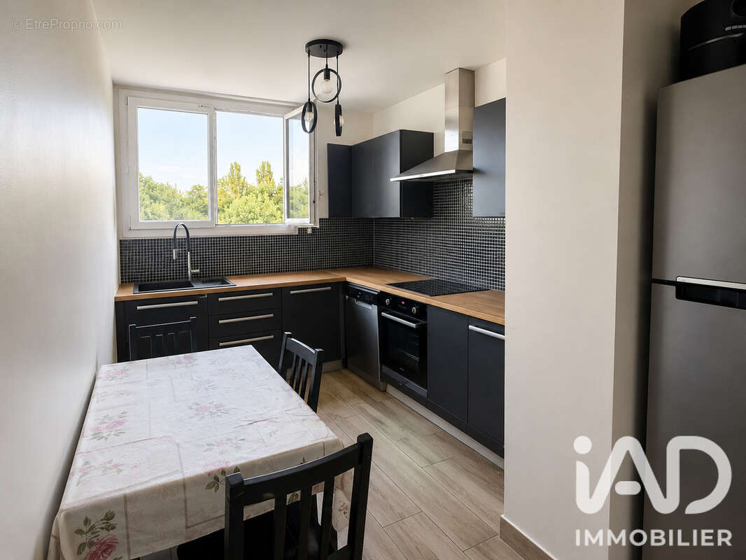 Appartement 79 m² à Brunoy  - photo 4