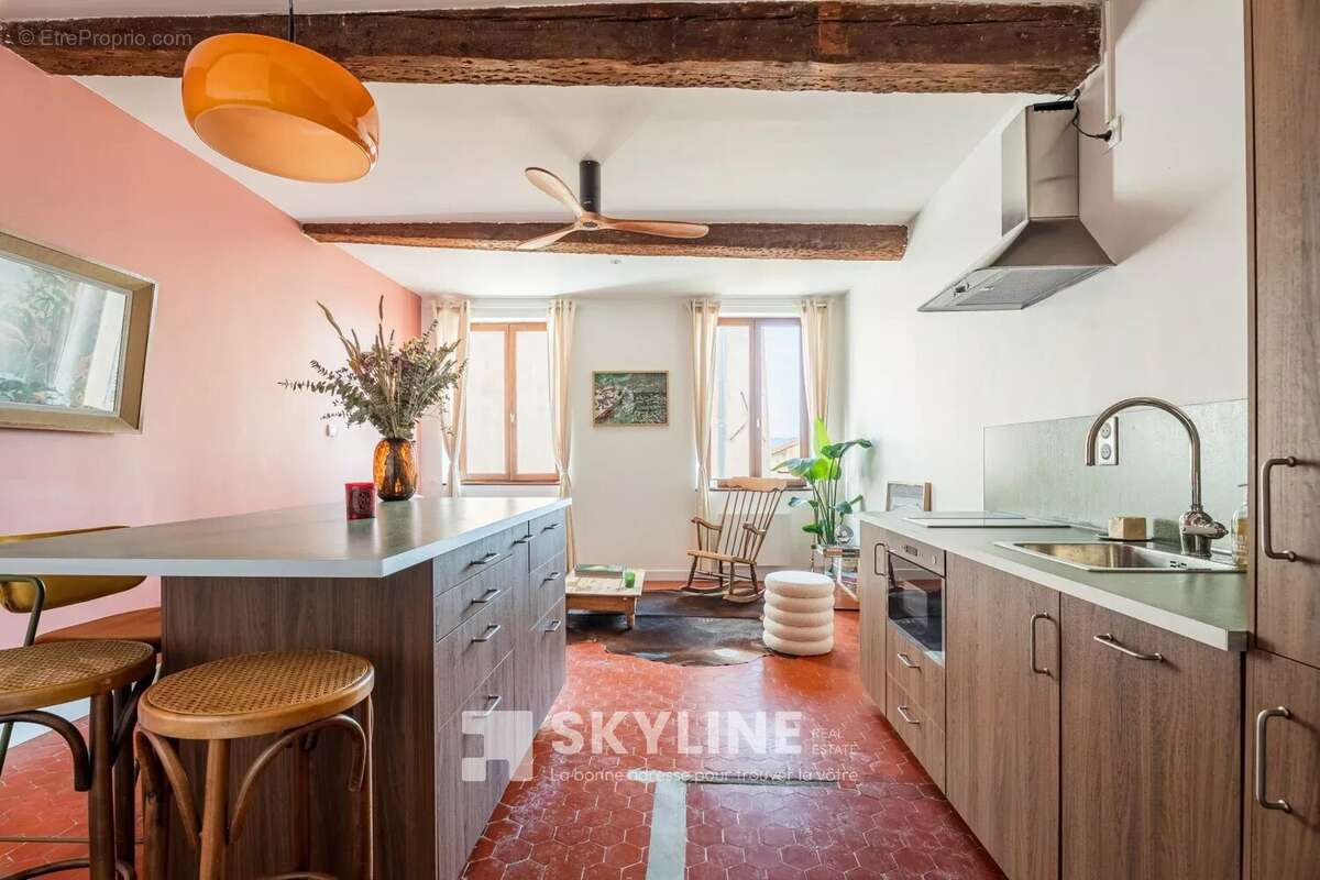 Appartement à MARSEILLE-2E