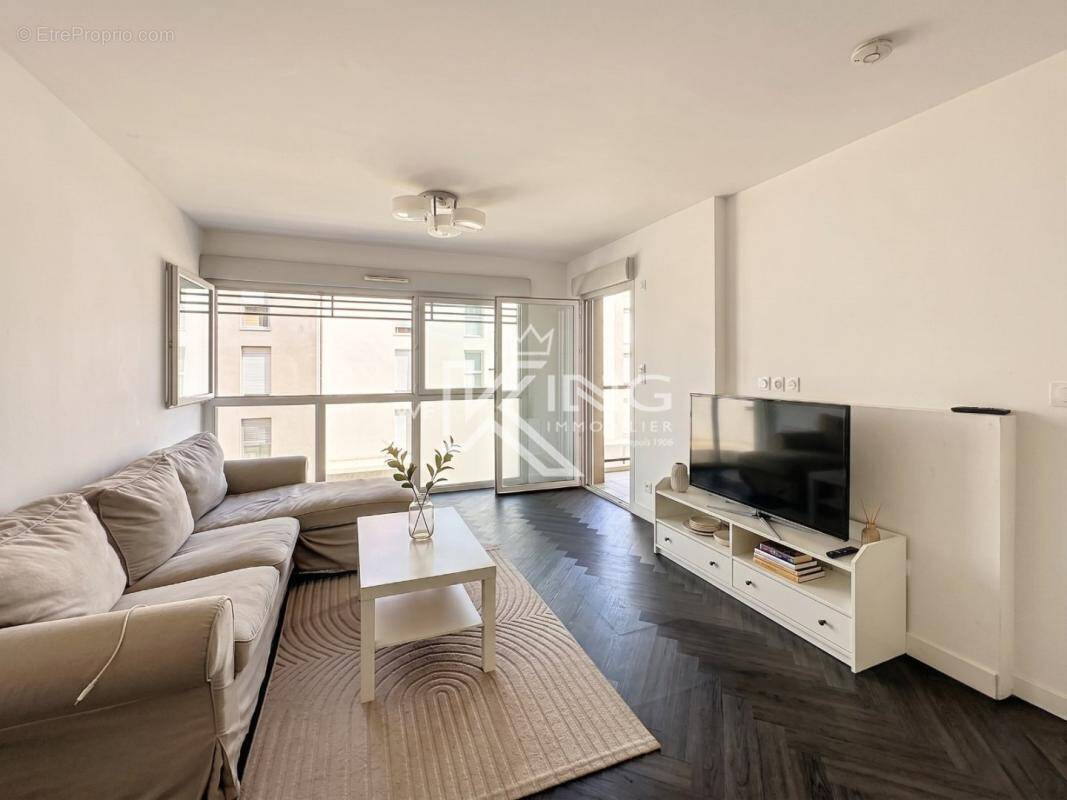 Appartement à FREJUS