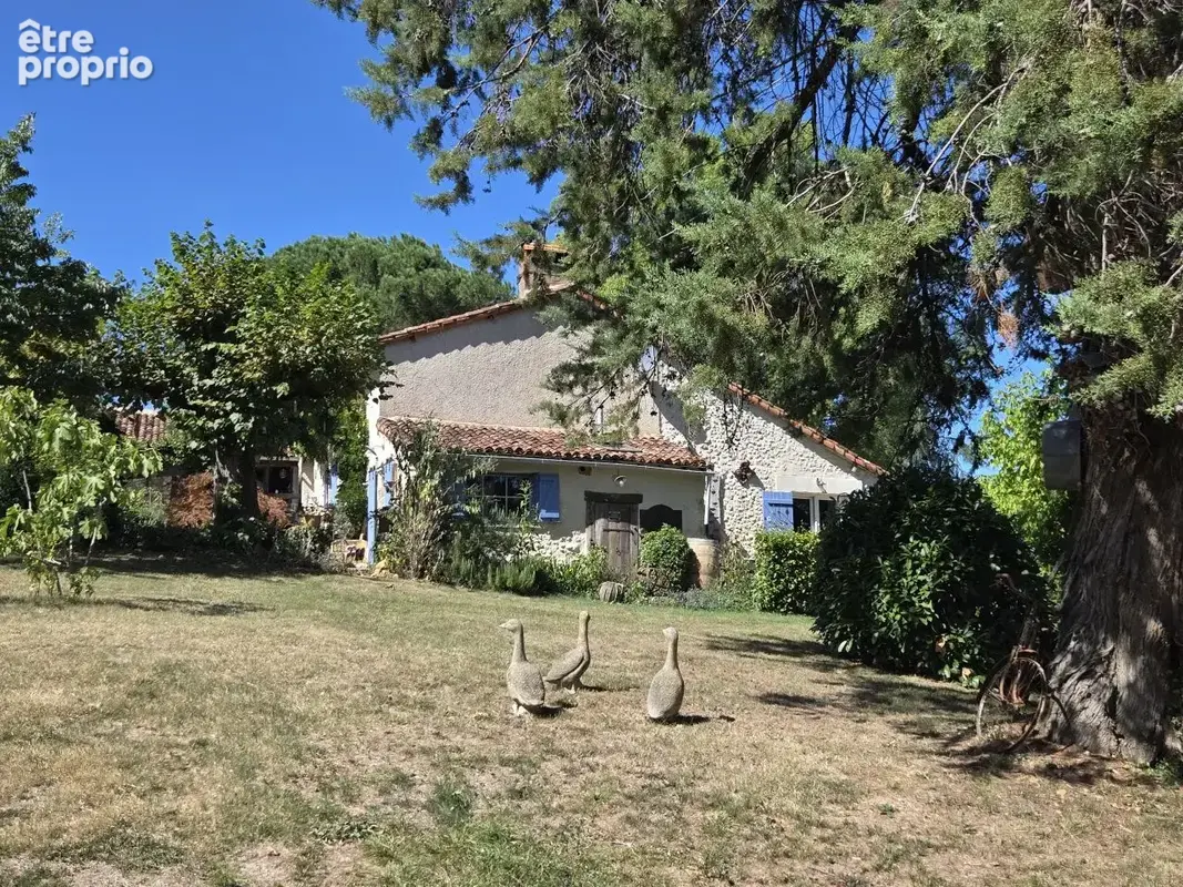 Maison en pierres en harmonie avec son jardin! - photo 34