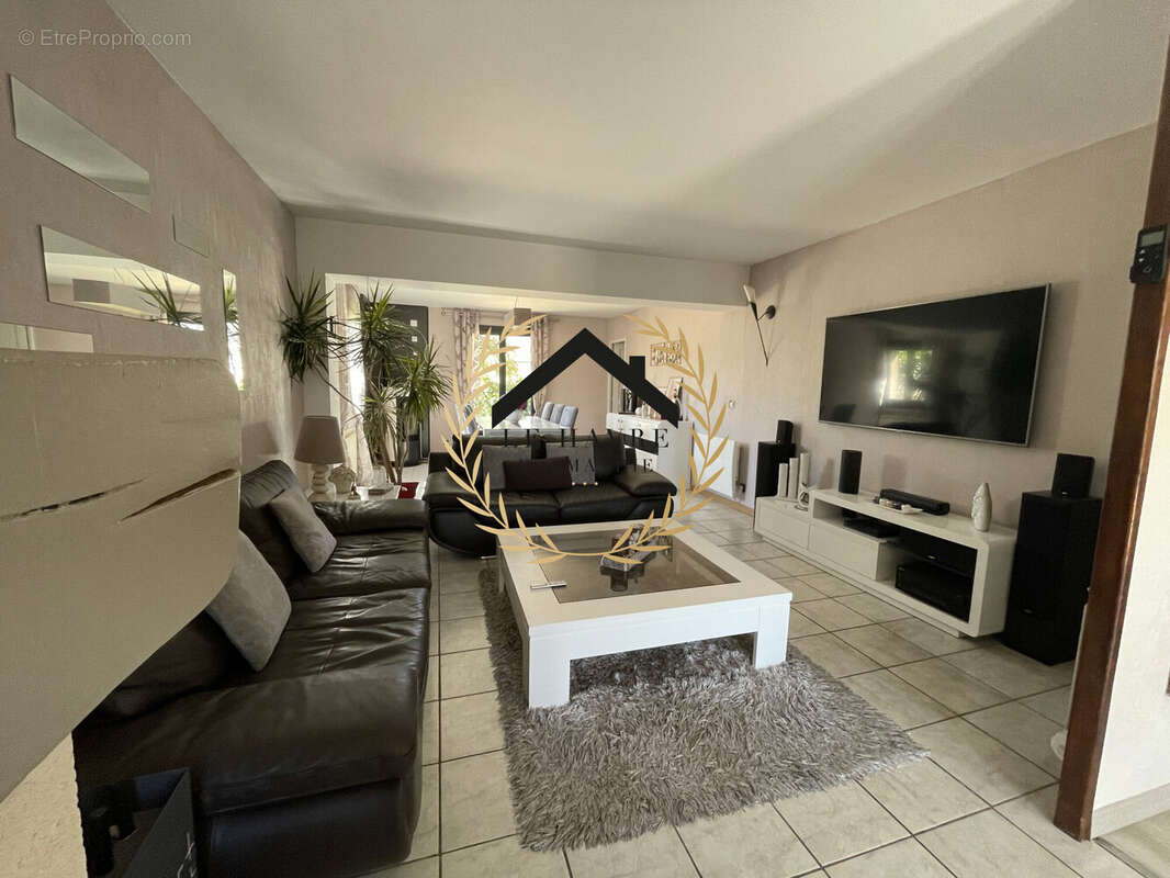 Maison 122 m² à Angerville-L'orcher  - photo 7