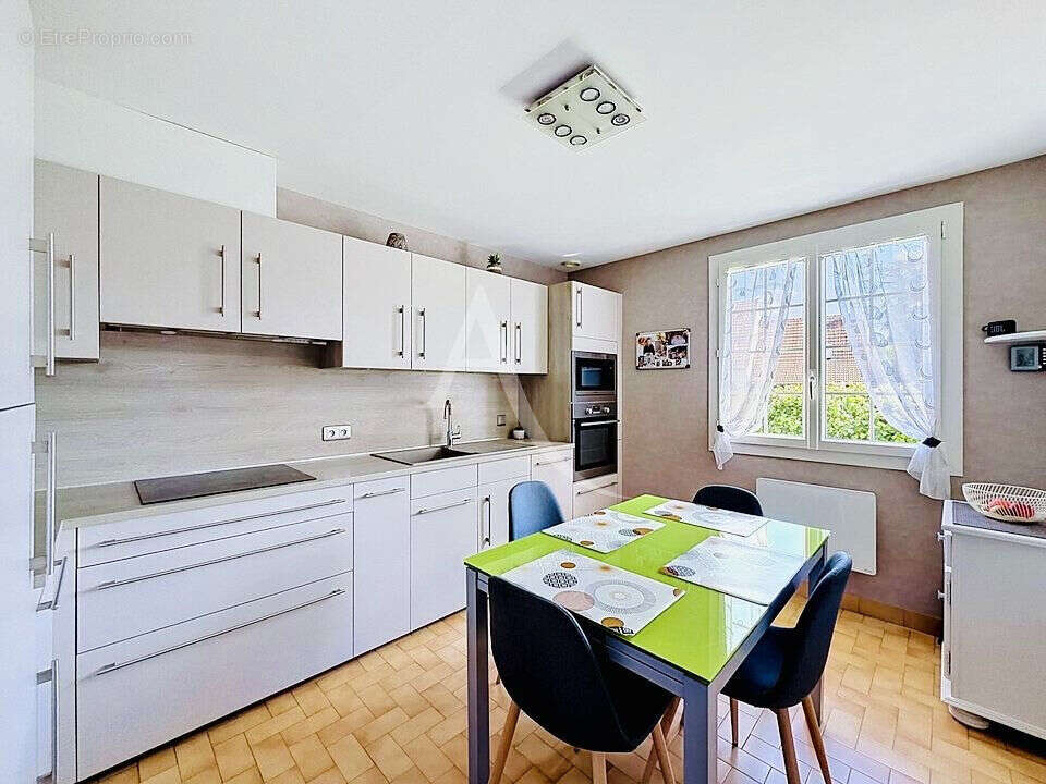 Maison à NANTEUIL-LES-MEAUX