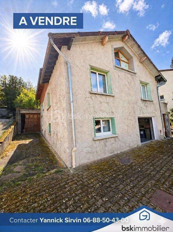 Maison à ESPALY-SAINT-MARCEL