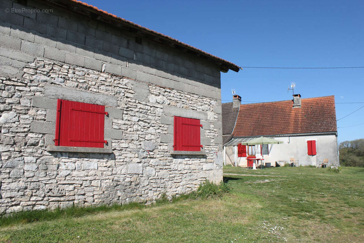 Maison à LUNEGARDE
