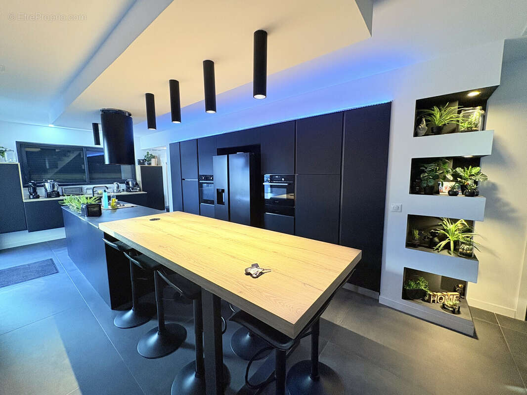 Maison à CASTELNAU-LE-LEZ