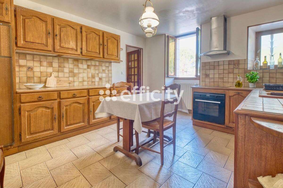 Maison 159 m² à Segonzac  - photo 4