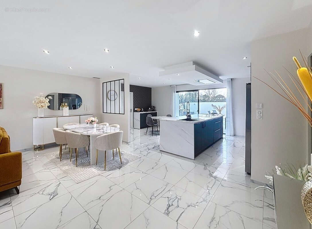 Maison recente de plain pied de 152 m² - photo 5