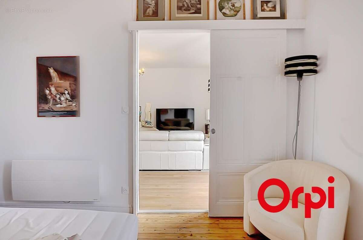 Appartement à NEUVILLE-SUR-SAONE