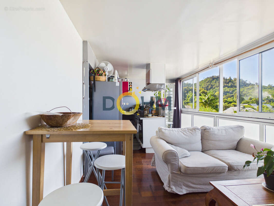 Appartement à LES AVIRONS