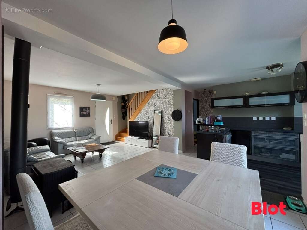 Maison 103 m² à Plechatel  - photo 5