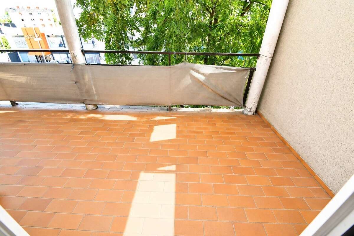  IMMO5 vous présente ce bel appartement F2 idéalement situé ! - photo 2
