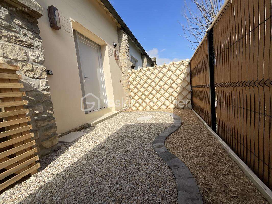 Châlons-en-Champagne – Une pépite rare, moderne et économe en énergie - DPE : A - photo 3