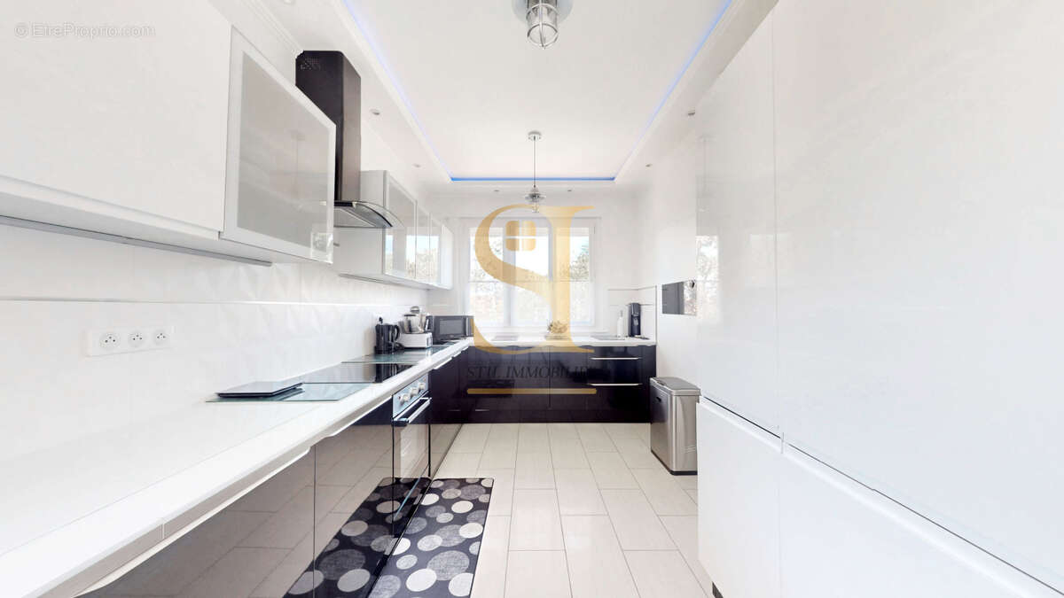 Maison à BOUSSY-SAINT-ANTOINE