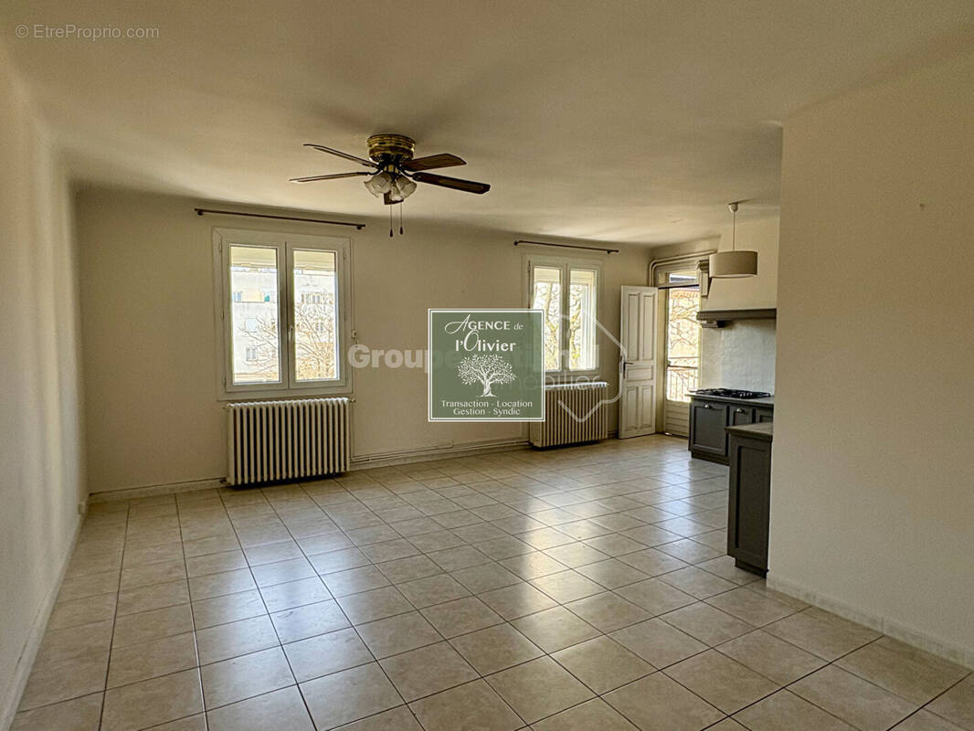 Appartement à ARLES