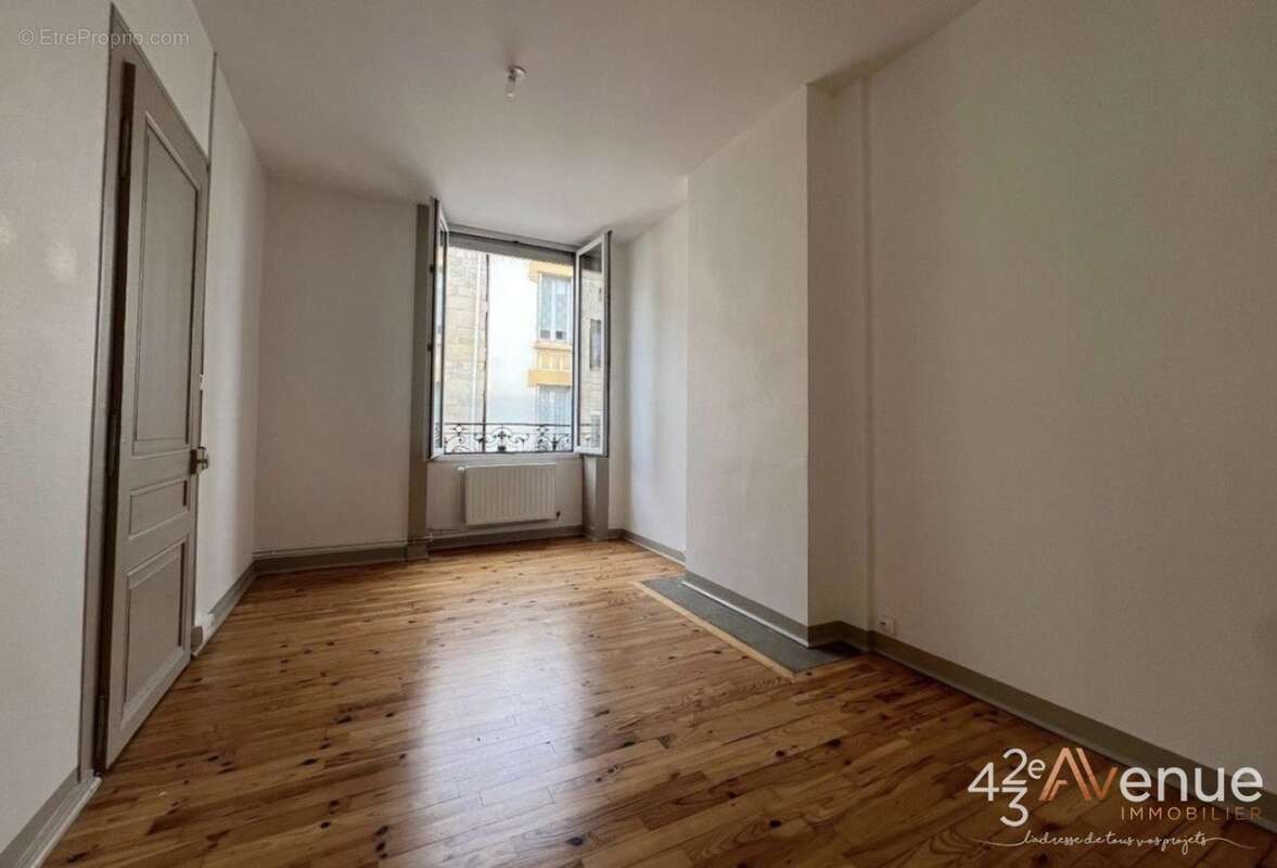 Appartement à SAINT-ETIENNE