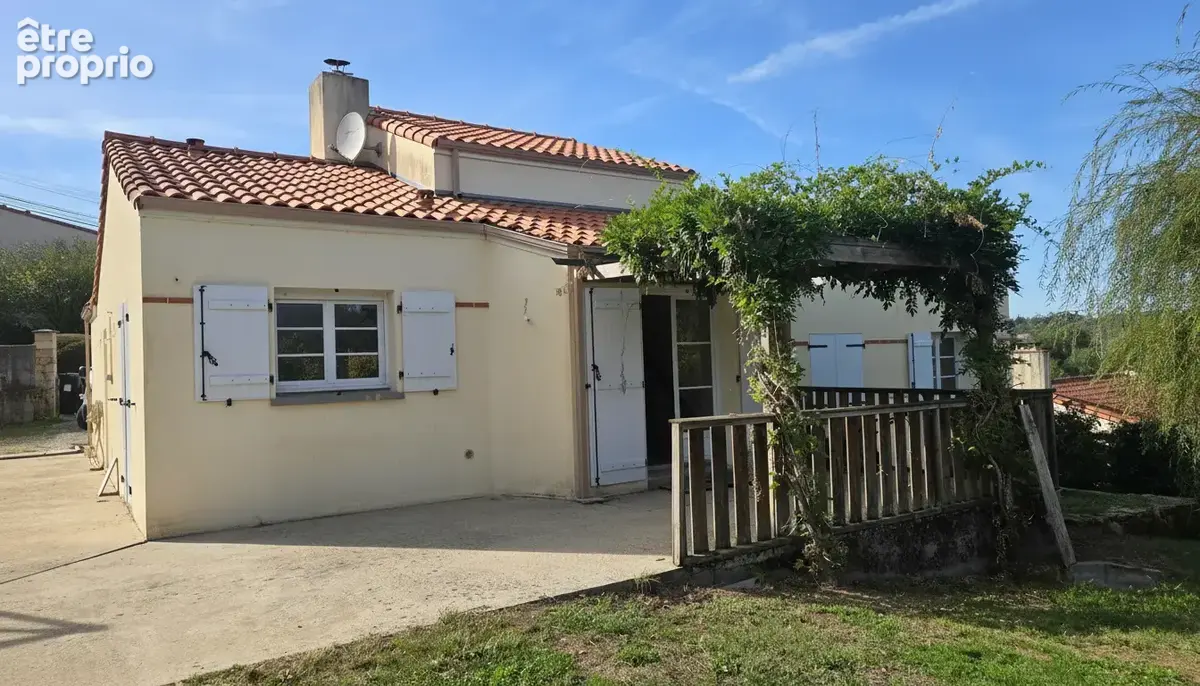 Photo Maison à Le Fuilet au prix de 244 800€