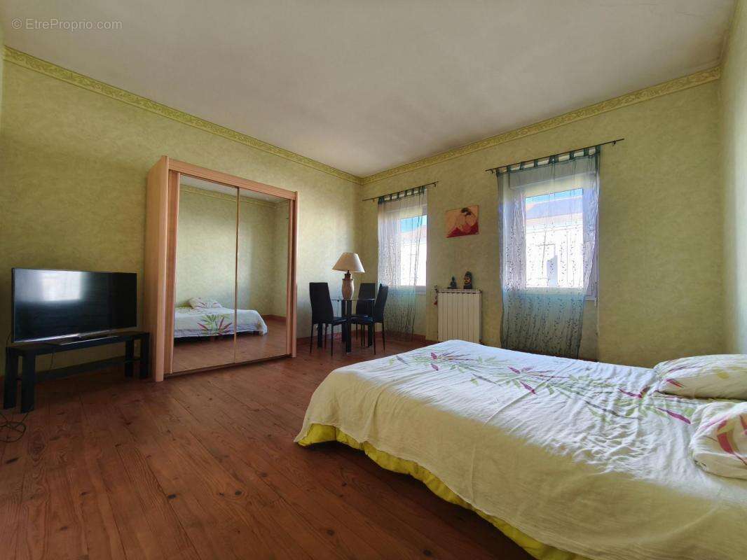 Appartement à SAINT-AUBIN-DE-BLAYE