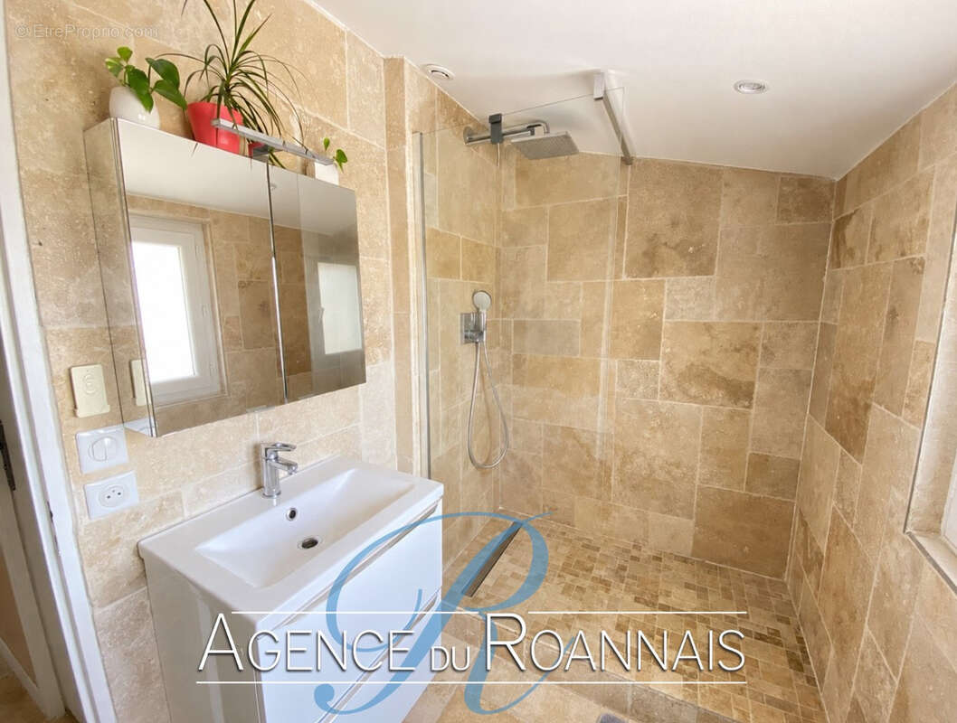 Maison de 130m2 assise sur un terrain clos de 1010m2 avec piscine - photo 10