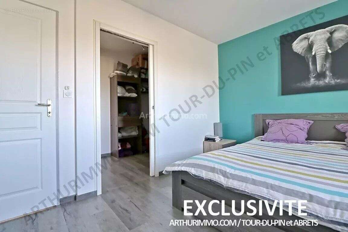 Maison à LA TOUR-DU-PIN