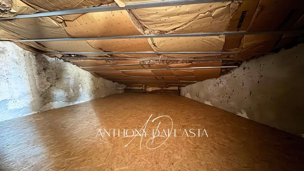 Exclusivite- Alzonne- maison de village-  3 chambres- salon- cuisine- séjour- grenier - photo 10