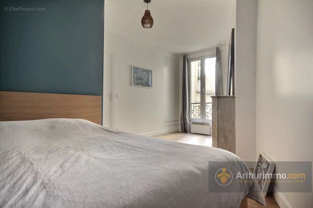 Appartement à PARIS-18E