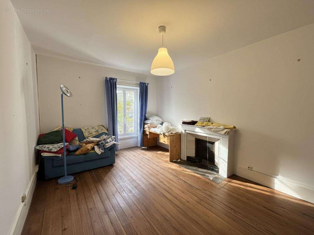 Maison à SUZE-LA-ROUSSE