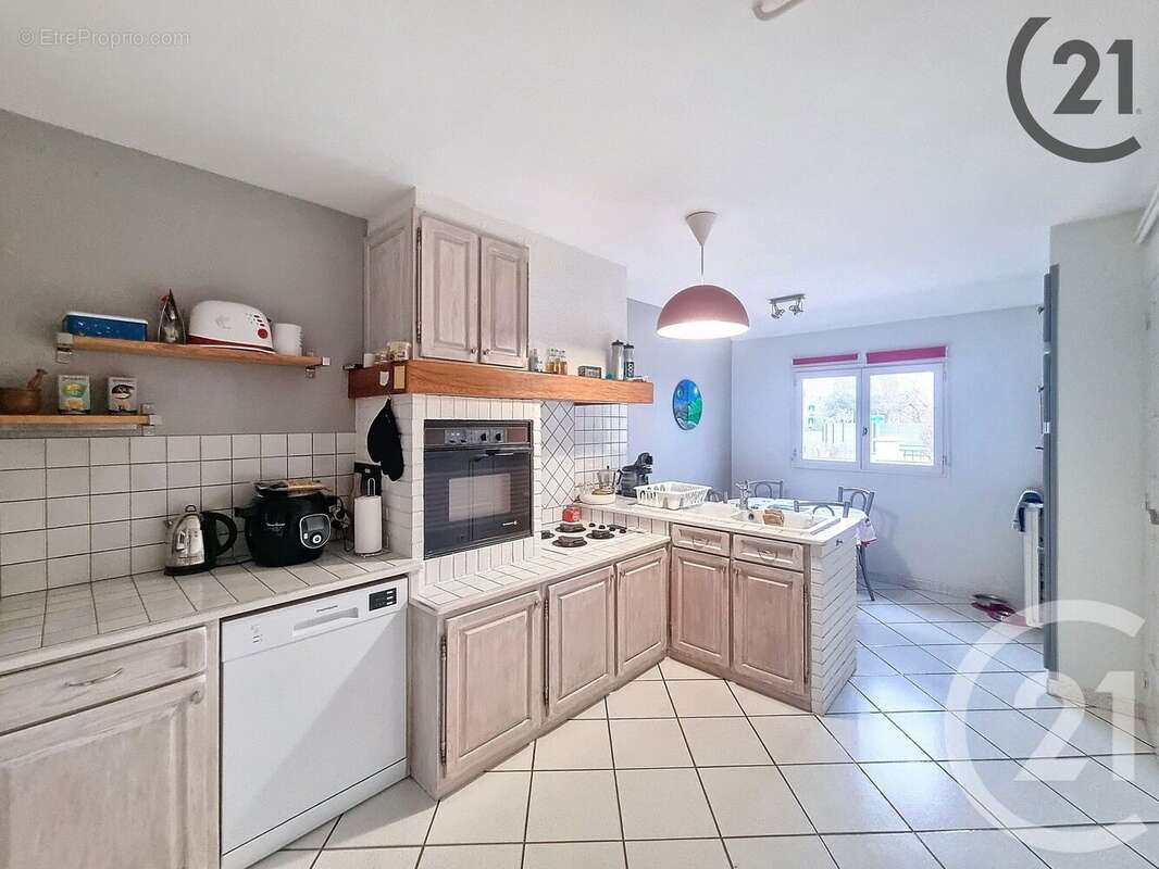 Maison à BRIE-COMTE-ROBERT